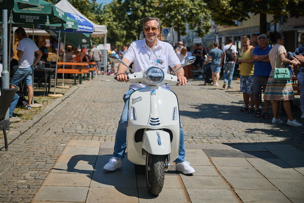 vespa-25-06-22-11-33-30