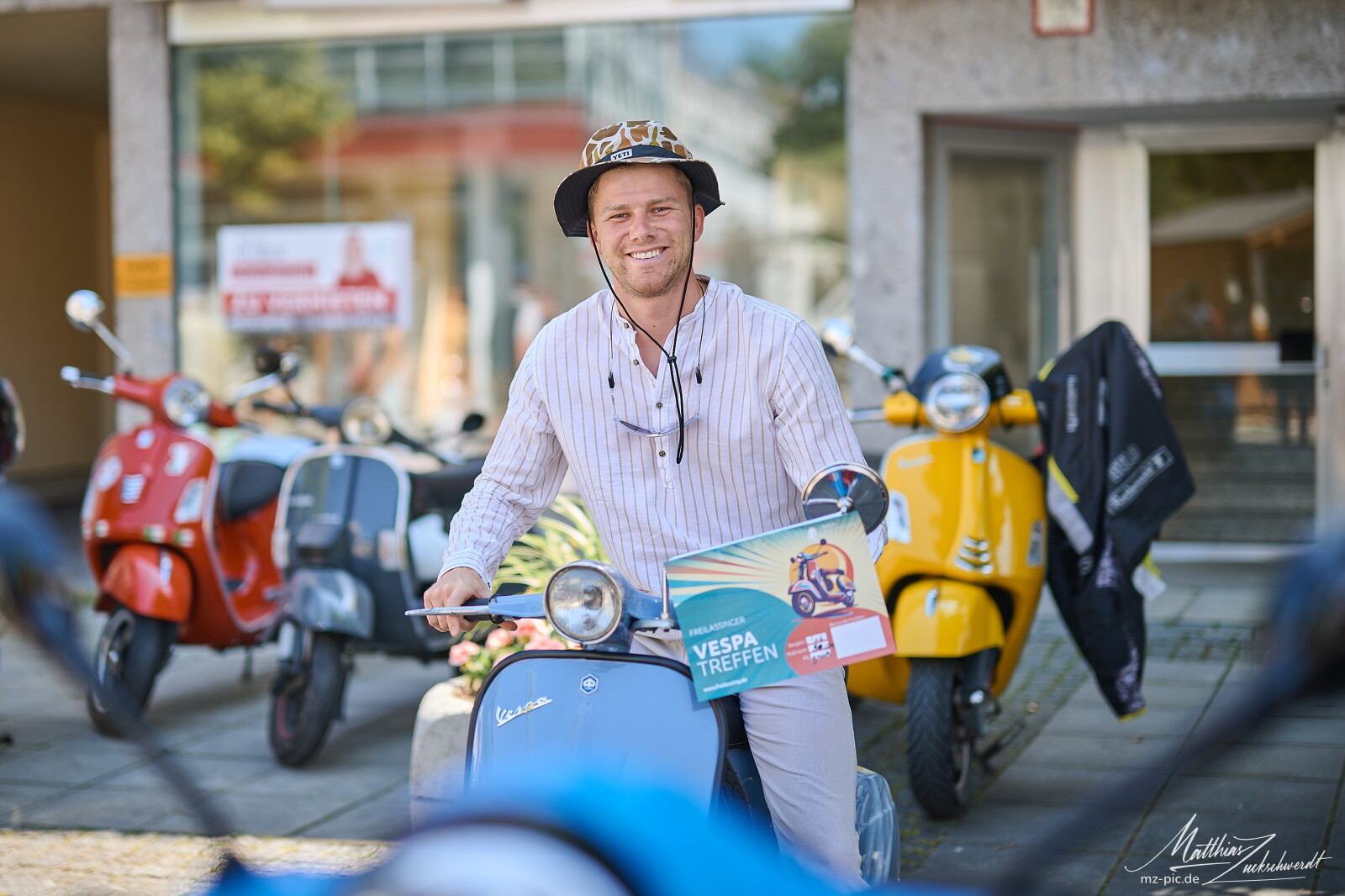 vespa-25-06-22-11-47-34.jpg
