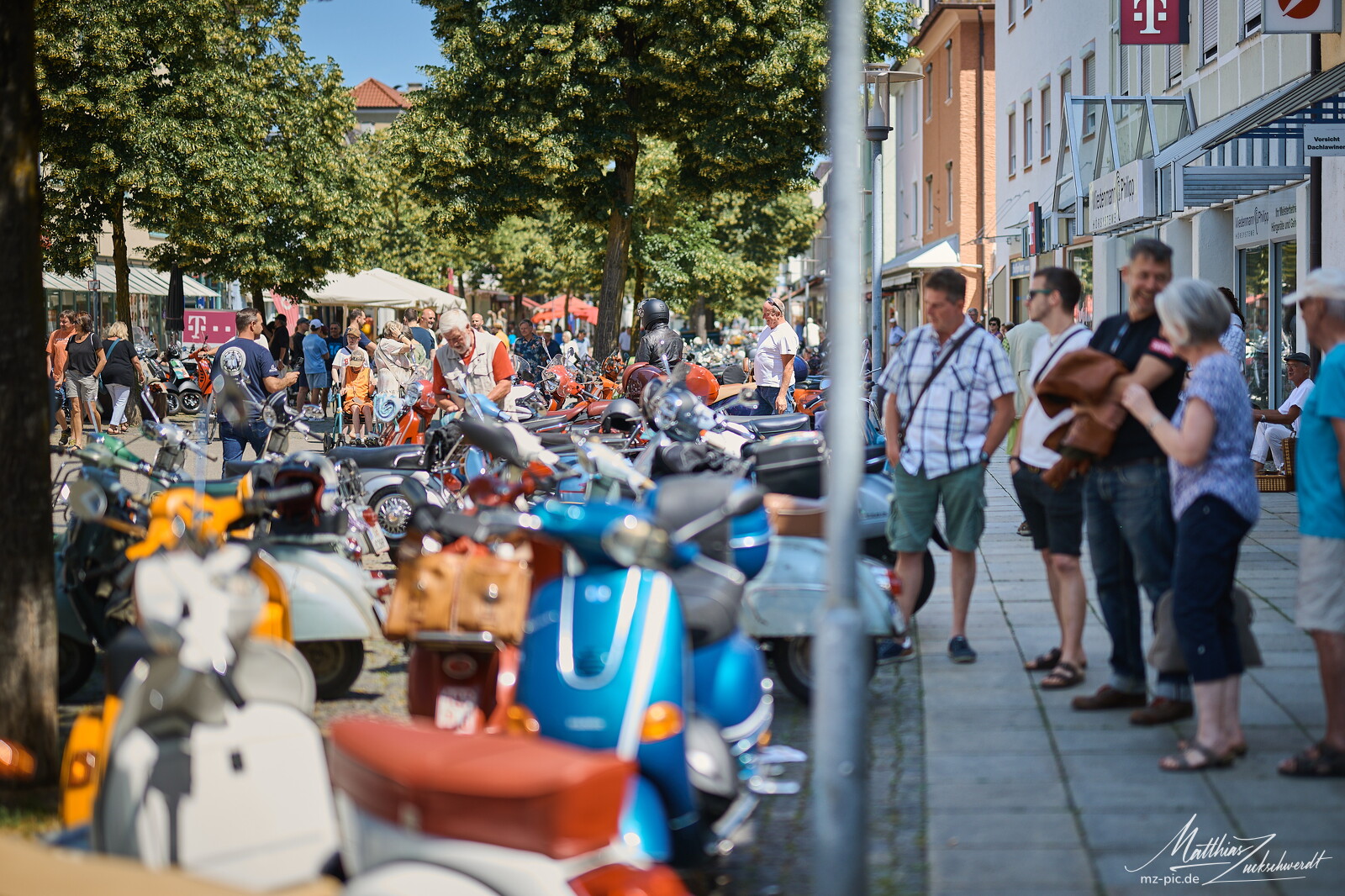 vespa-25-06-22-11-48-24.jpg