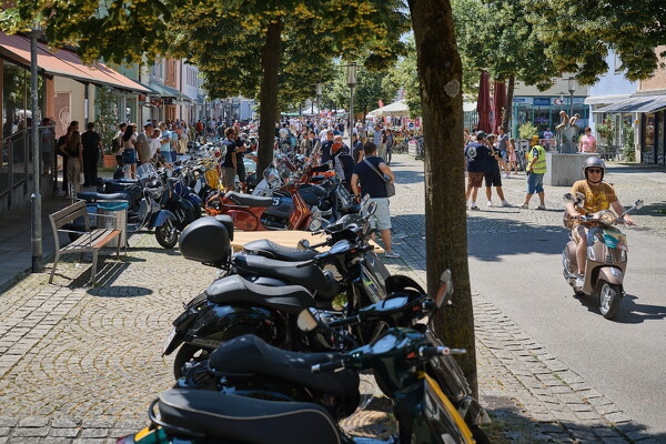 vespa-25-06-22-11-56-32