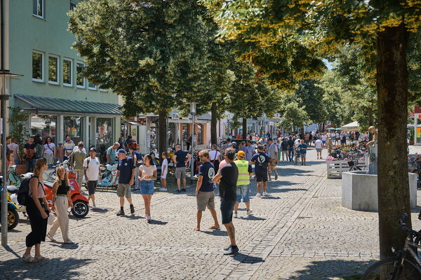 vespa-25-06-22-11-57-00