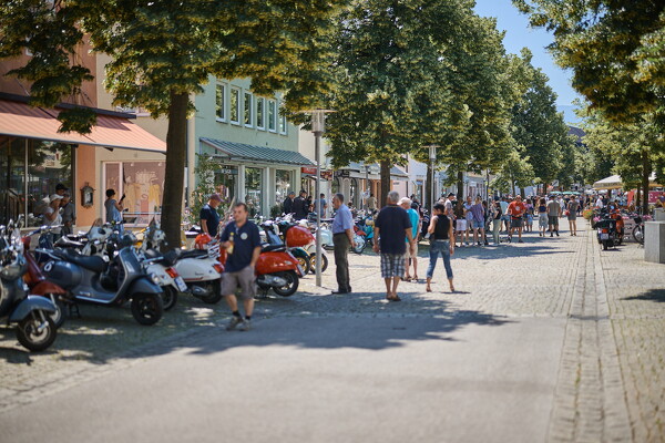 vespa-25-06-22-12-03-03