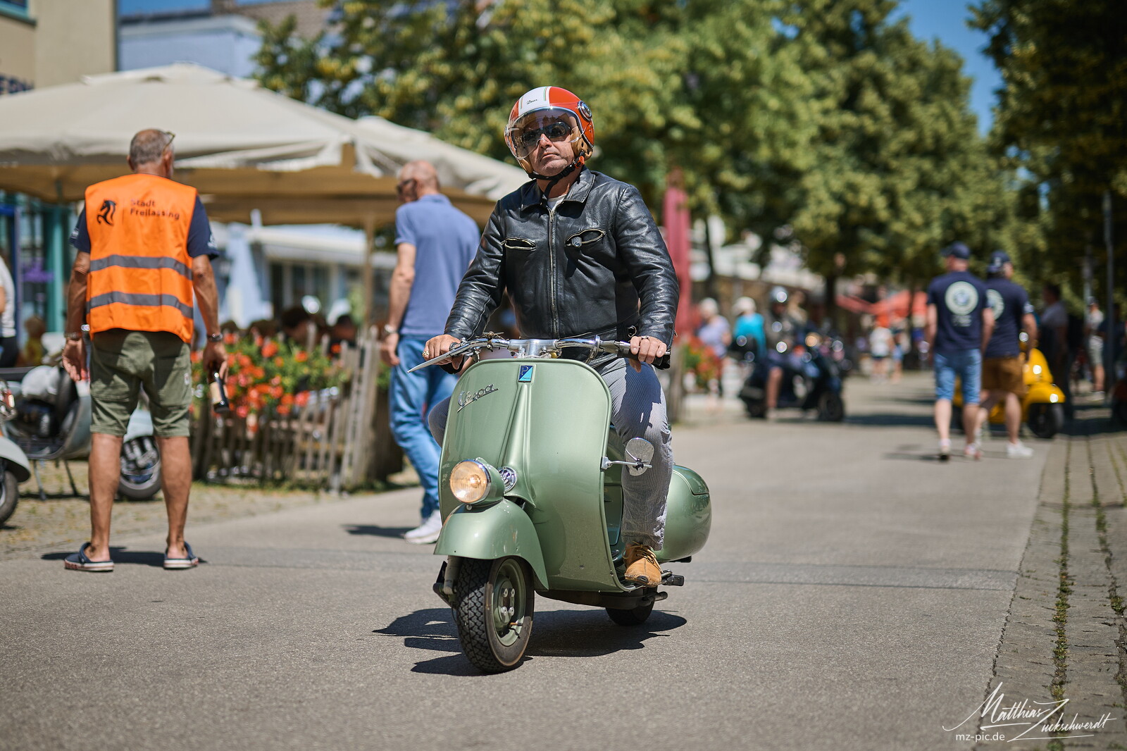 vespa-25-06-22-12-05-05.jpg