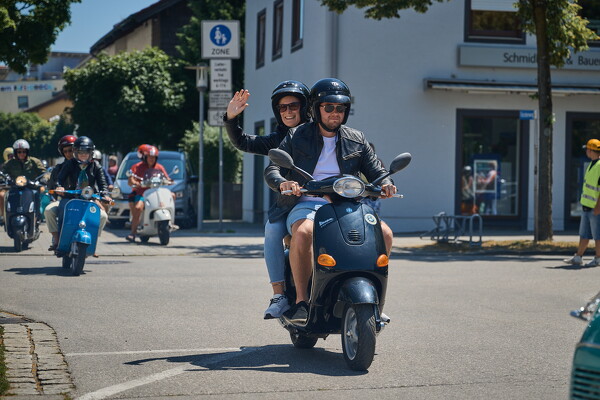 vespa-25-06-22-12-50-56