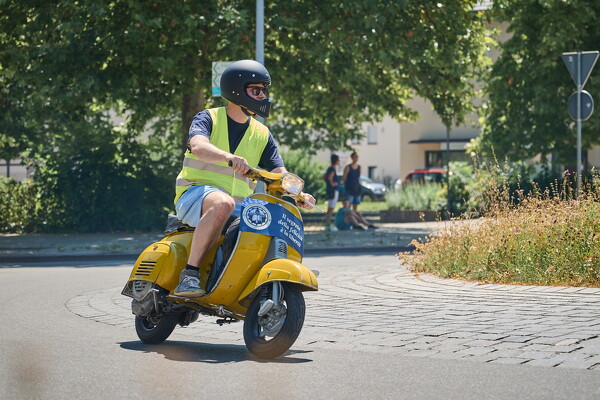 vespa-25-06-22-12-59-33