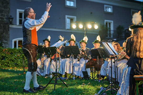 10.07.2025 - Stadtkapelle Tittmoning im Stadtpark Laufen - Sommernachtskonzerte