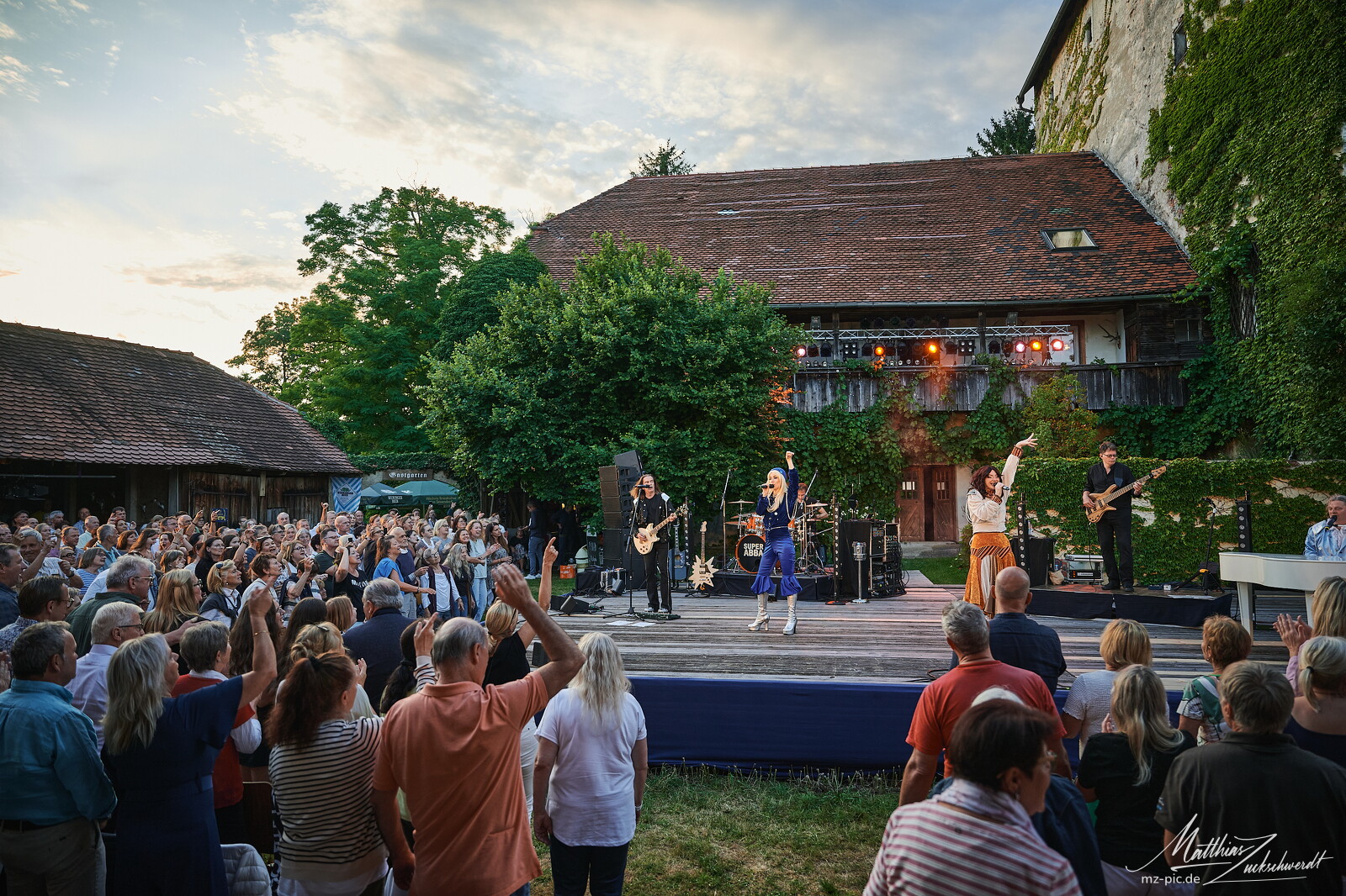 abba-web-25-07-12-20-39-26.jpg