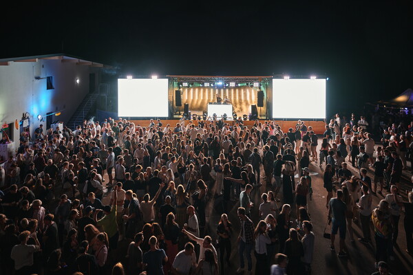 bof-25-07-19-23-14-43