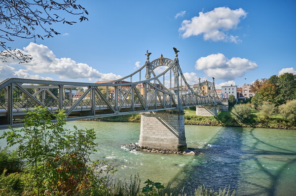 lf-25-10-01-12-09-28