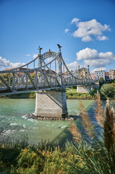 lf-25-10-01-12-11-00