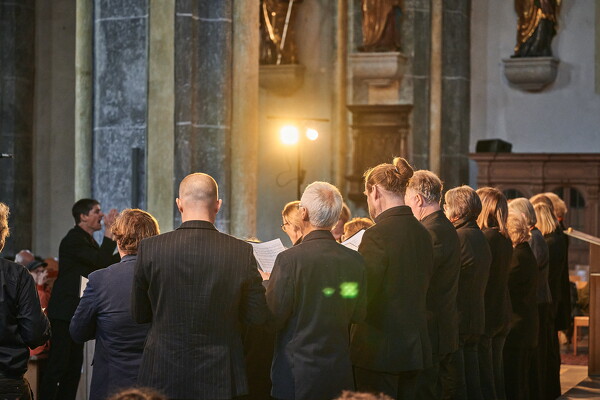 chor-25-10-12-18-05-29