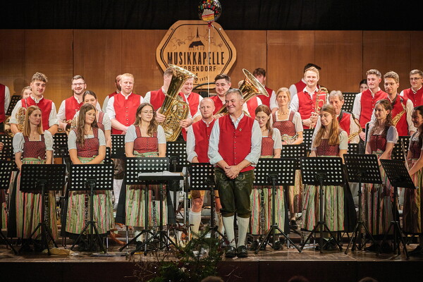 mkl-25-11-22-22-02-03