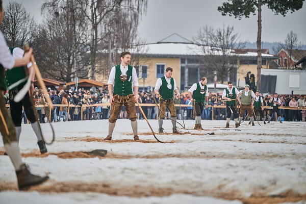 schnalzen-26-02-01-14-37-42