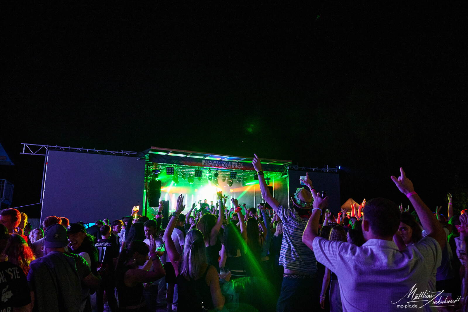 bof-26-07-18-23-44-39.jpg