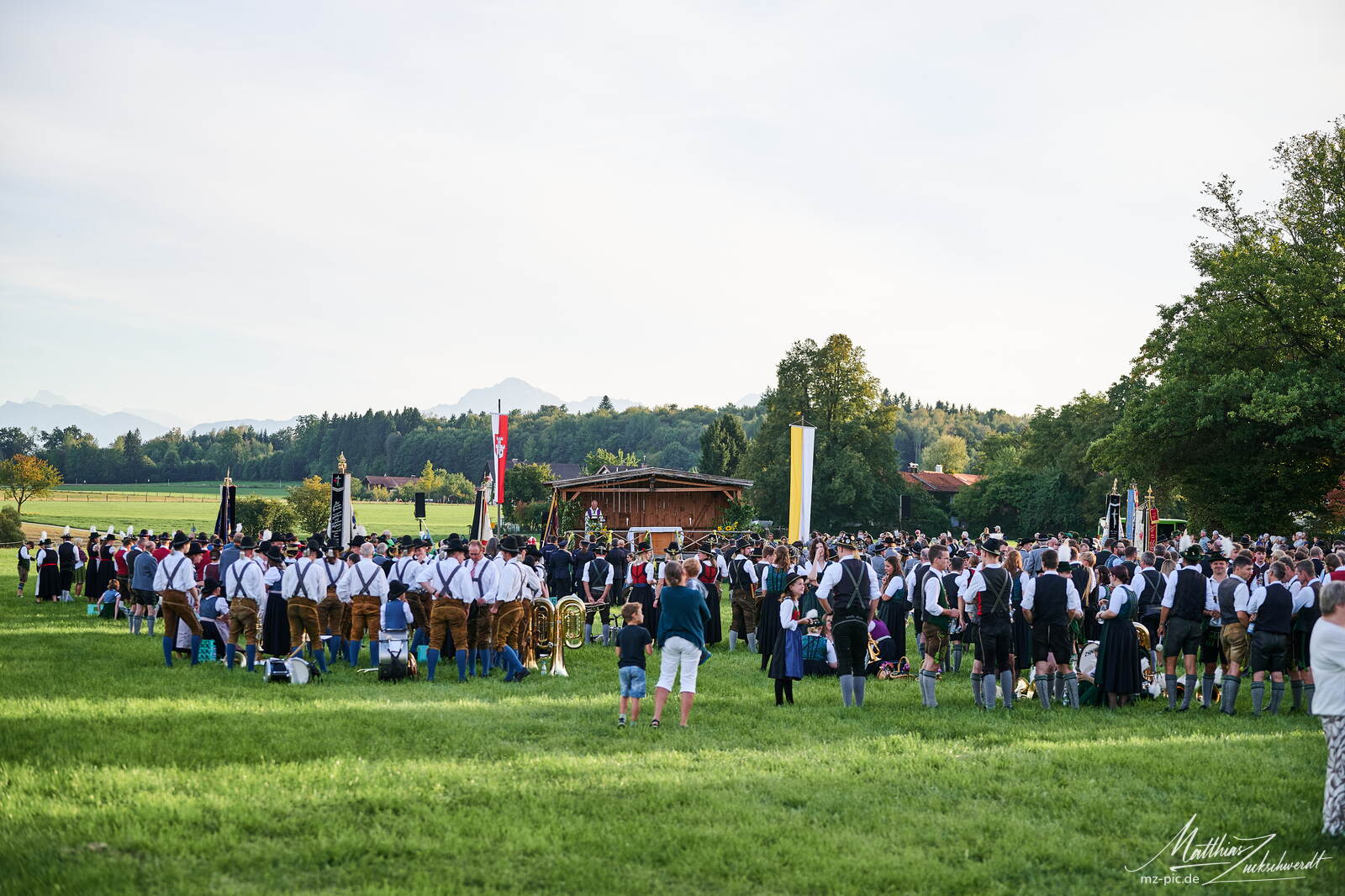 skl100-26-09-19-18-12-16.jpg